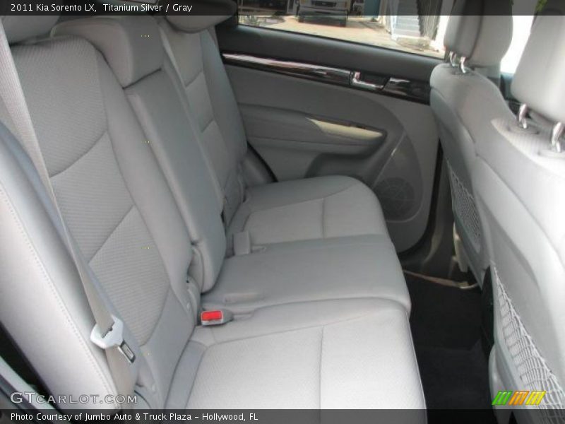 Titanium Silver / Gray 2011 Kia Sorento LX