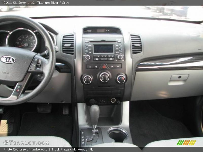 Titanium Silver / Gray 2011 Kia Sorento LX
