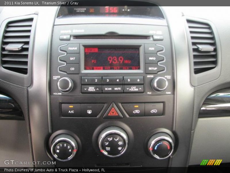 Titanium Silver / Gray 2011 Kia Sorento LX