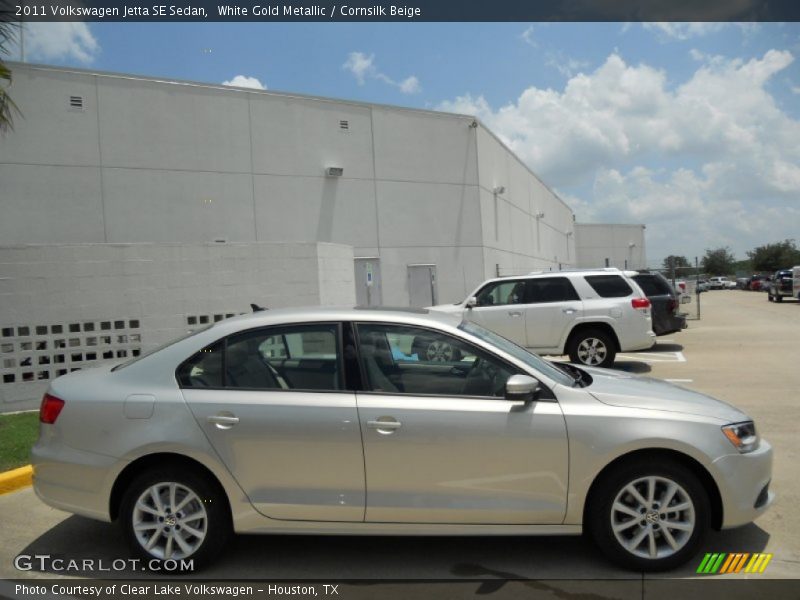 White Gold Metallic / Cornsilk Beige 2011 Volkswagen Jetta SE Sedan