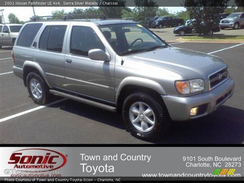 Sierra Silver Metallic / Charcoal 2001 Nissan Pathfinder LE 4x4