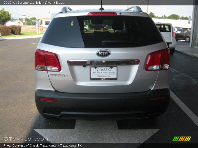 Bright Silver / Black 2012 Kia Sorento LX