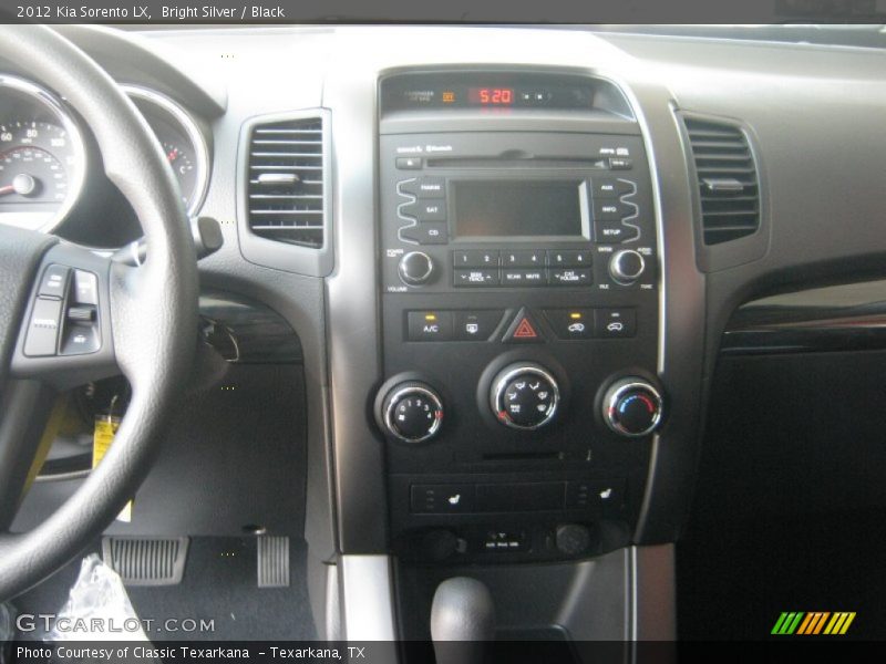 Bright Silver / Black 2012 Kia Sorento LX