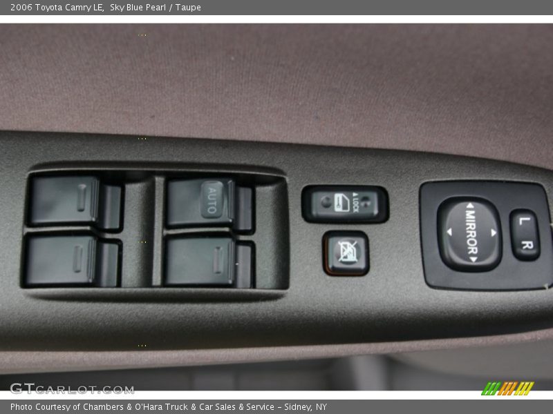 Sky Blue Pearl / Taupe 2006 Toyota Camry LE