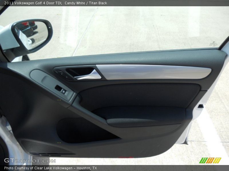 Candy White / Titan Black 2011 Volkswagen Golf 4 Door TDI