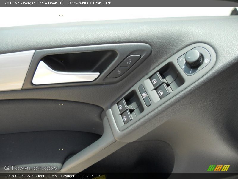 Candy White / Titan Black 2011 Volkswagen Golf 4 Door TDI