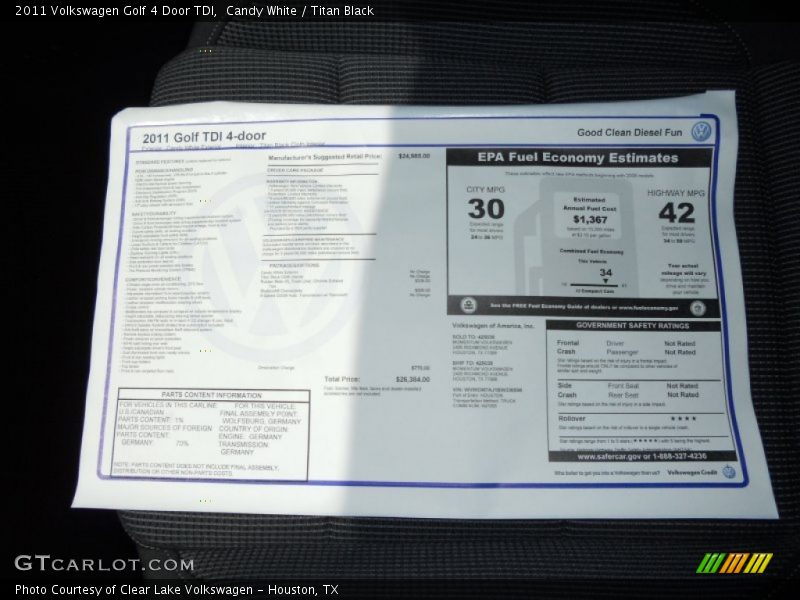Candy White / Titan Black 2011 Volkswagen Golf 4 Door TDI