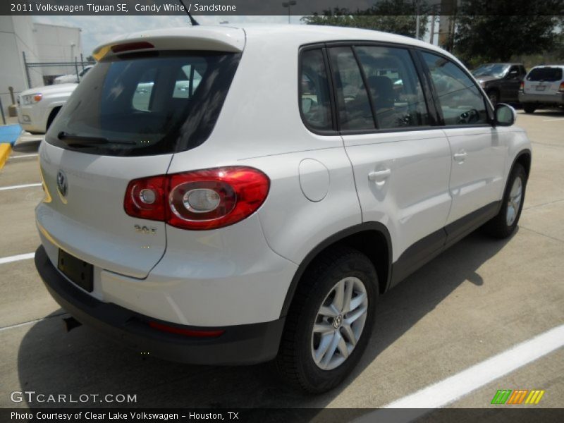 Candy White / Sandstone 2011 Volkswagen Tiguan SE