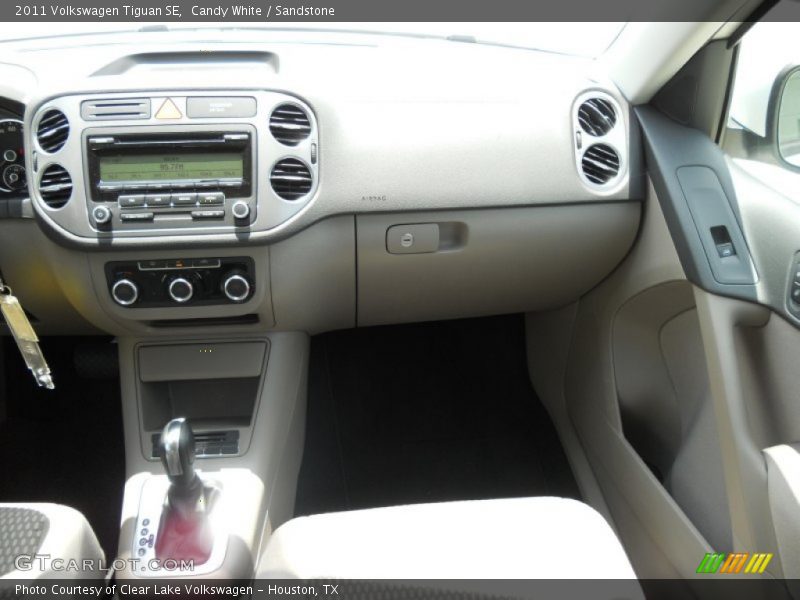 Candy White / Sandstone 2011 Volkswagen Tiguan SE