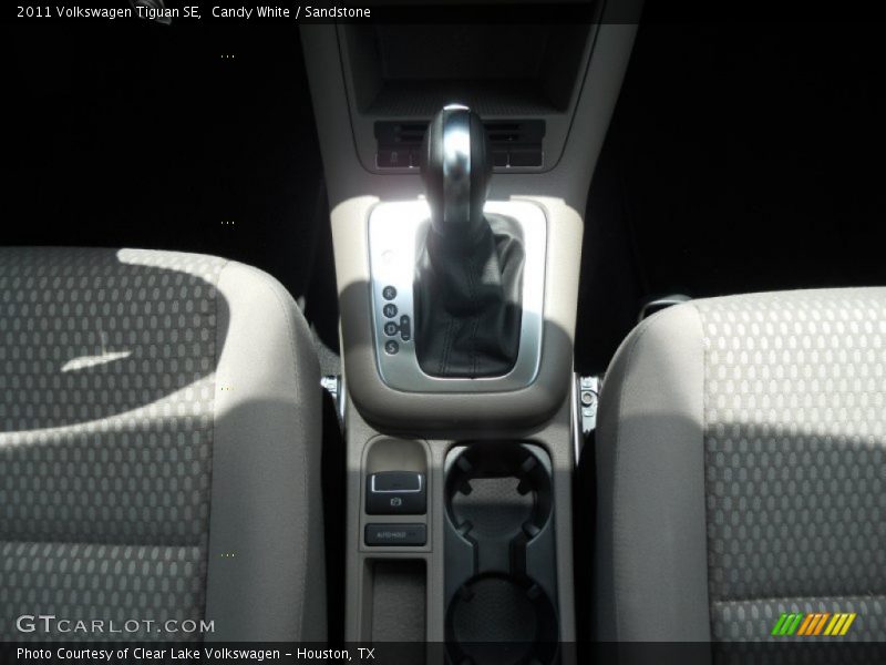 Candy White / Sandstone 2011 Volkswagen Tiguan SE