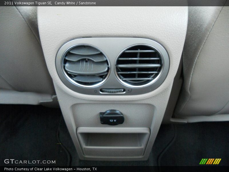 Candy White / Sandstone 2011 Volkswagen Tiguan SE