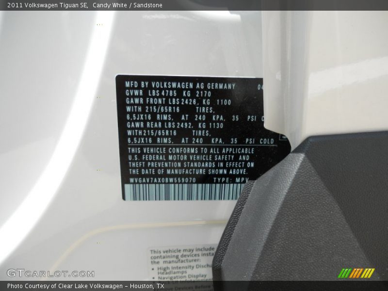 Candy White / Sandstone 2011 Volkswagen Tiguan SE
