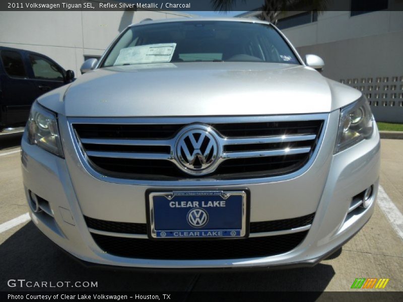 Reflex Silver Metallic / Charcoal 2011 Volkswagen Tiguan SEL
