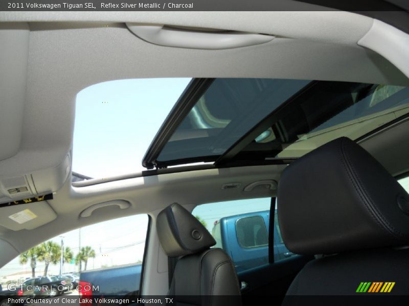 Reflex Silver Metallic / Charcoal 2011 Volkswagen Tiguan SEL