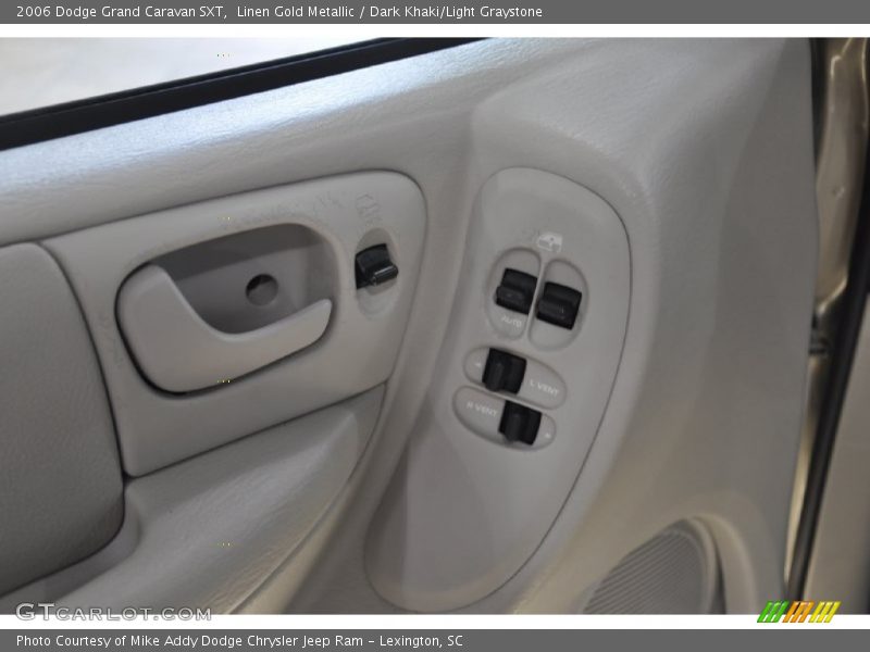 Linen Gold Metallic / Dark Khaki/Light Graystone 2006 Dodge Grand Caravan SXT