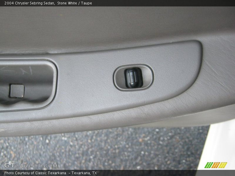 Stone White / Taupe 2004 Chrysler Sebring Sedan