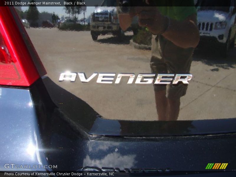 Black / Black 2011 Dodge Avenger Mainstreet