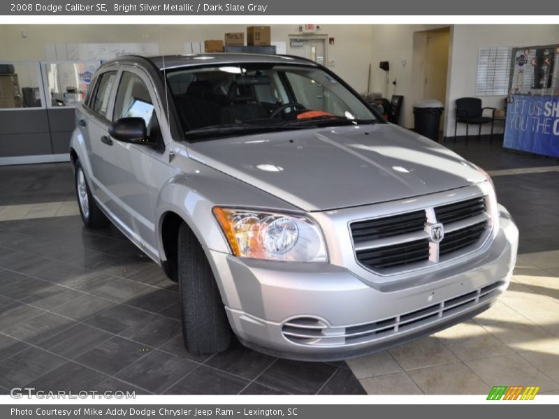 Bright Silver Metallic / Dark Slate Gray 2008 Dodge Caliber SE