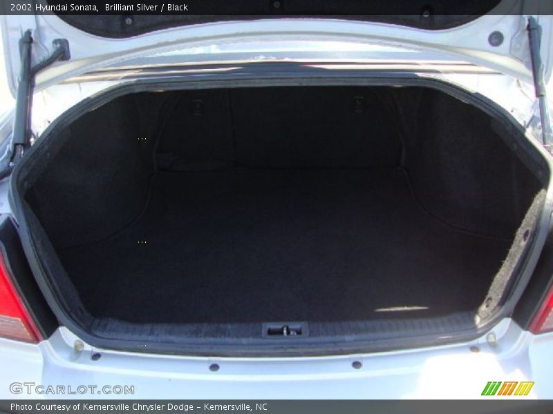 Brilliant Silver / Black 2002 Hyundai Sonata