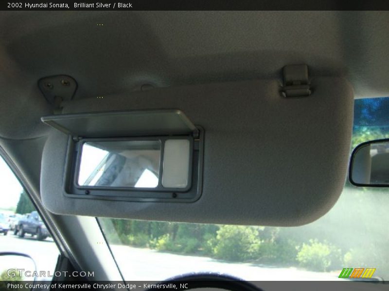 Brilliant Silver / Black 2002 Hyundai Sonata