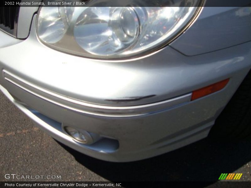 Brilliant Silver / Black 2002 Hyundai Sonata