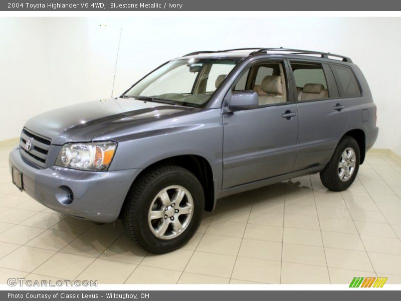 Bluestone Metallic / Ivory 2004 Toyota Highlander V6 4WD