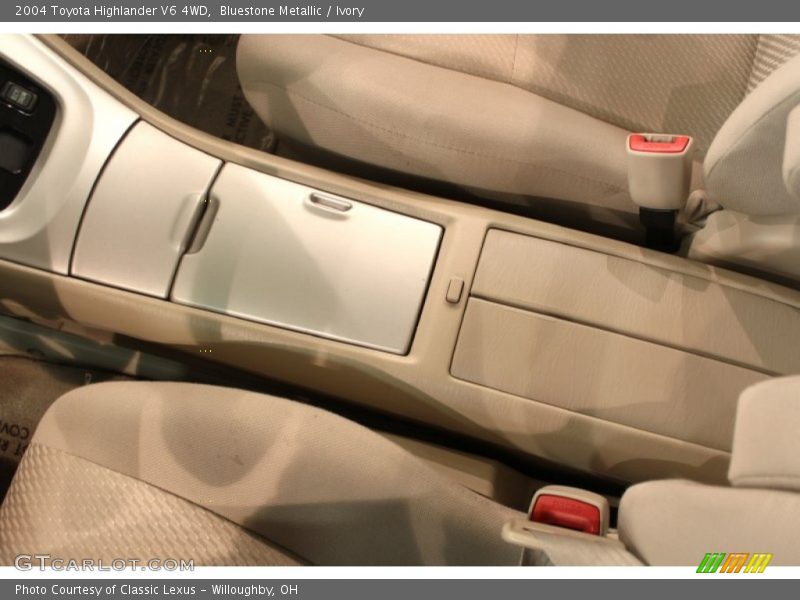 Bluestone Metallic / Ivory 2004 Toyota Highlander V6 4WD