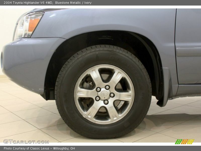 Bluestone Metallic / Ivory 2004 Toyota Highlander V6 4WD