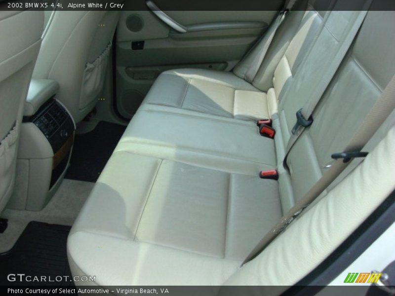 Alpine White / Grey 2002 BMW X5 4.4i