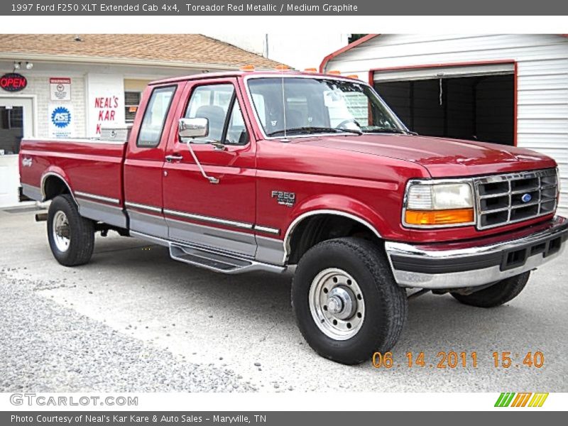 Toreador Red Metallic / Medium Graphite 1997 Ford F250 XLT Extended Cab 4x4