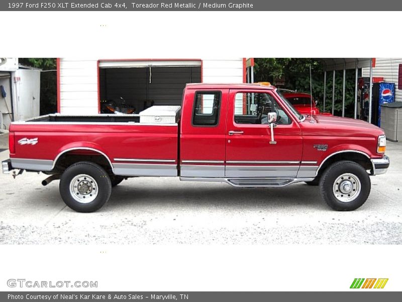 Toreador Red Metallic / Medium Graphite 1997 Ford F250 XLT Extended Cab 4x4