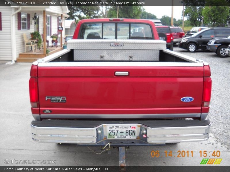 Toreador Red Metallic / Medium Graphite 1997 Ford F250 XLT Extended Cab 4x4