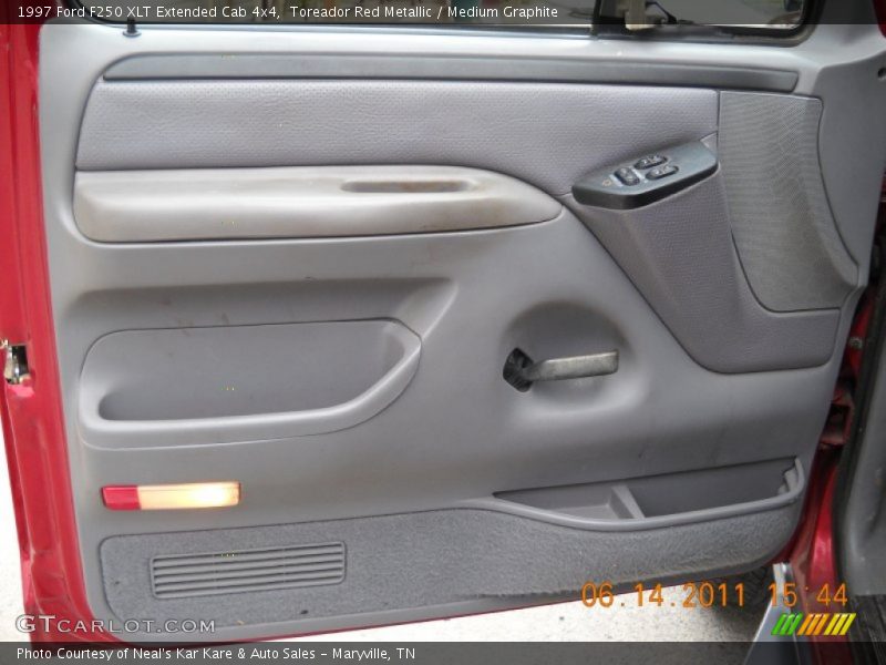 Toreador Red Metallic / Medium Graphite 1997 Ford F250 XLT Extended Cab 4x4