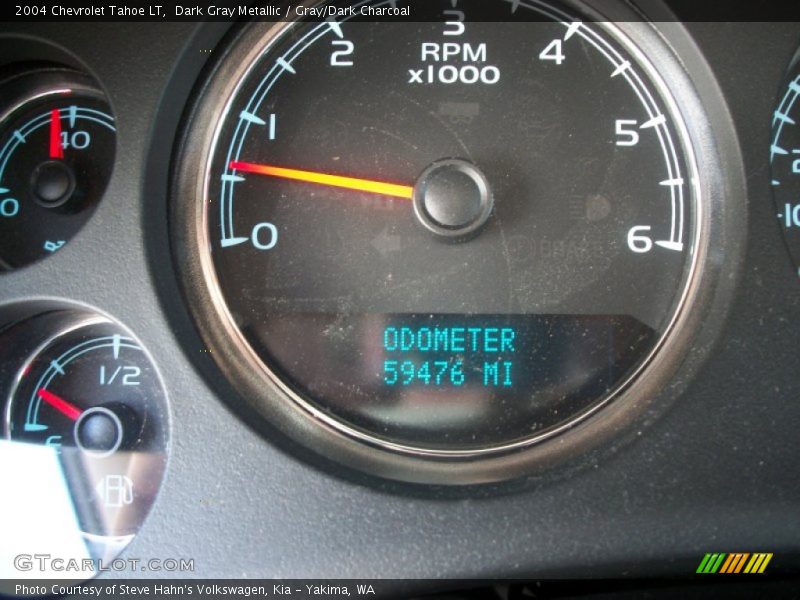 Dark Gray Metallic / Gray/Dark Charcoal 2004 Chevrolet Tahoe LT