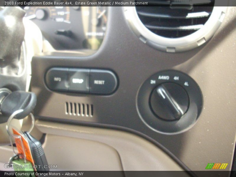 Estate Green Metallic / Medium Parchment 2003 Ford Expedition Eddie Bauer 4x4