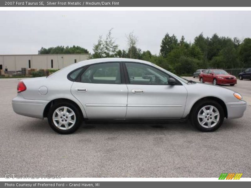 Silver Frost Metallic / Medium/Dark Flint 2007 Ford Taurus SE