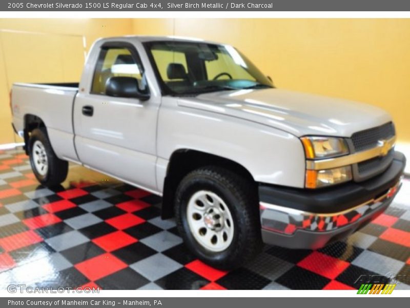 Silver Birch Metallic / Dark Charcoal 2005 Chevrolet Silverado 1500 LS Regular Cab 4x4