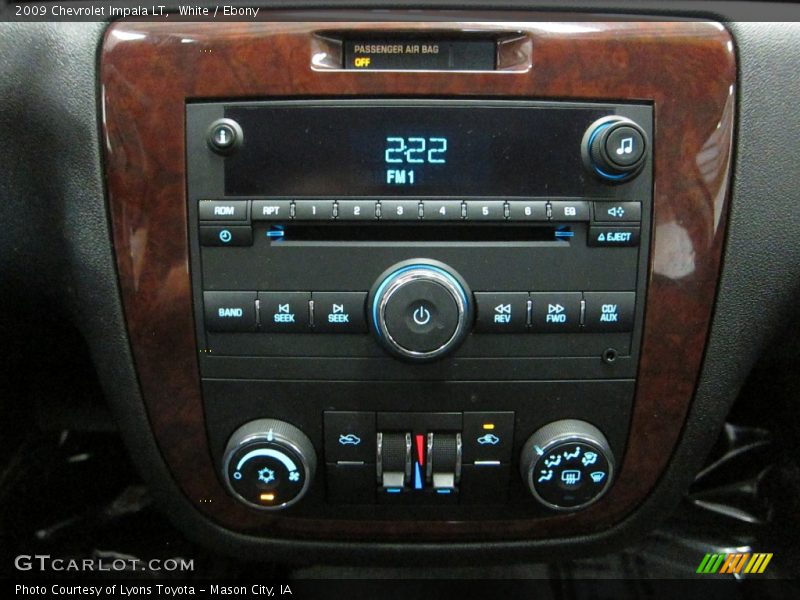 White / Ebony 2009 Chevrolet Impala LT