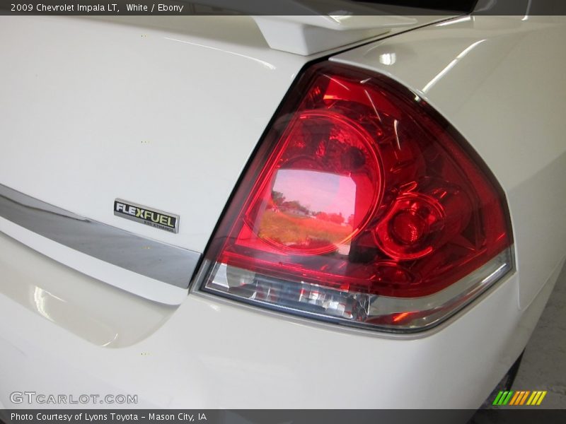 White / Ebony 2009 Chevrolet Impala LT