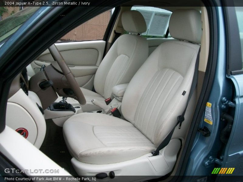 2004 X-Type 2.5 Ivory Interior