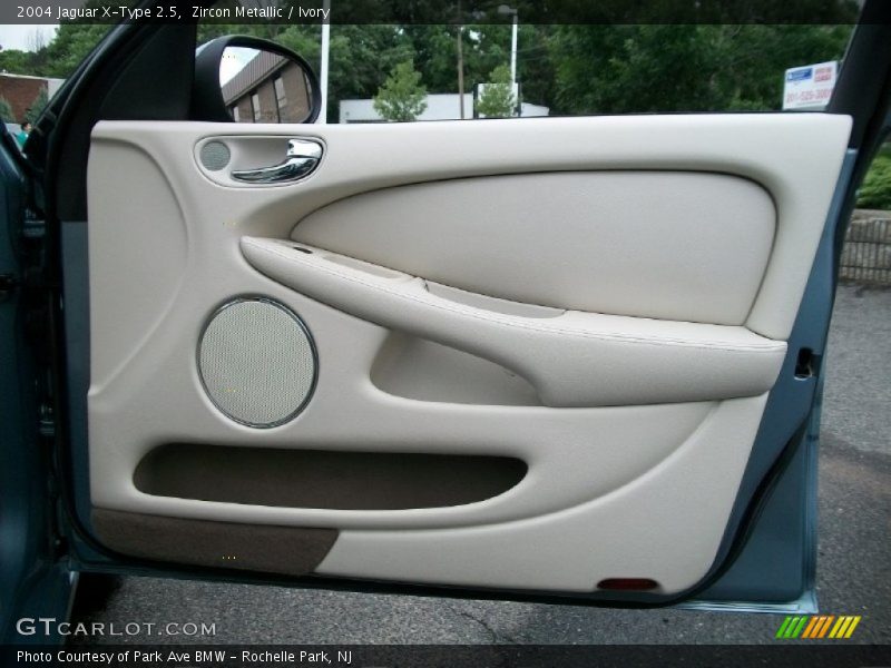 Door Panel of 2004 X-Type 2.5