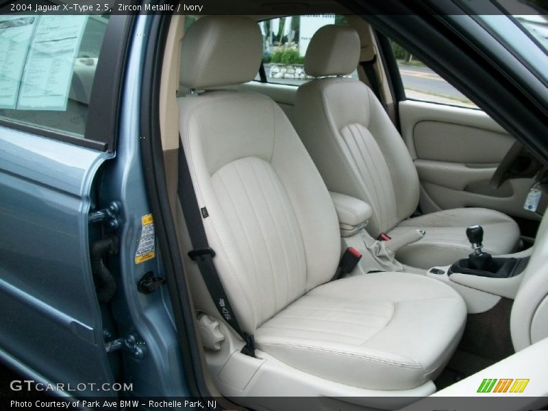  2004 X-Type 2.5 Ivory Interior