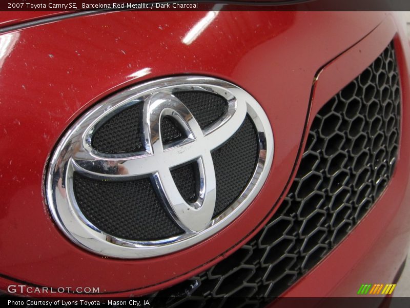 Barcelona Red Metallic / Dark Charcoal 2007 Toyota Camry SE