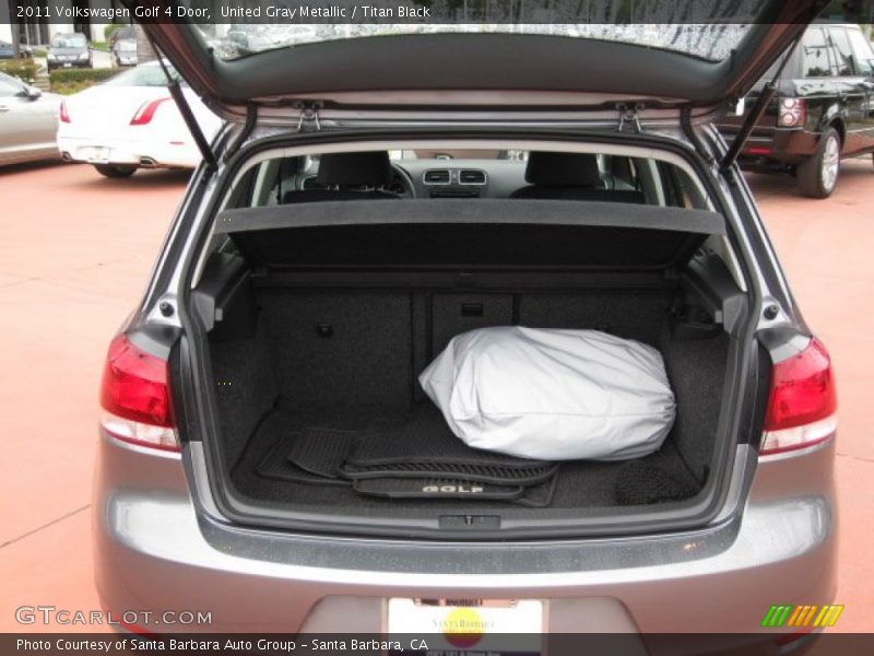 United Gray Metallic / Titan Black 2011 Volkswagen Golf 4 Door