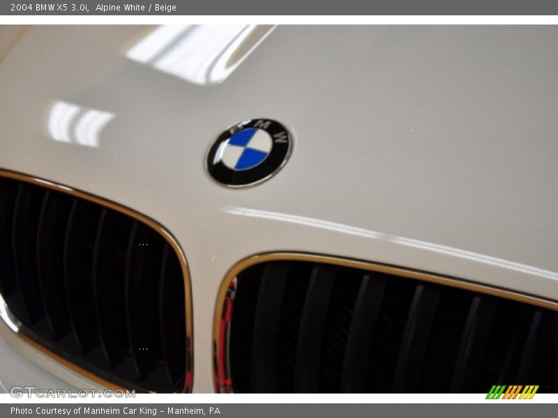 Alpine White / Beige 2004 BMW X5 3.0i