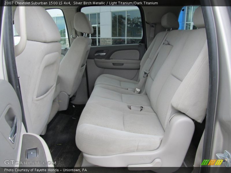  2007 Suburban 1500 LS 4x4 Light Titanium/Dark Titanium Interior