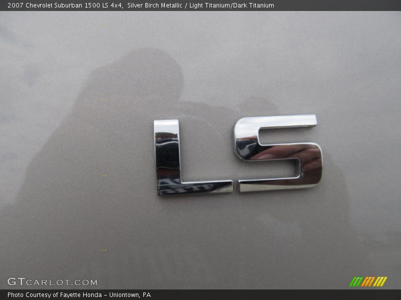  2007 Suburban 1500 LS 4x4 Logo