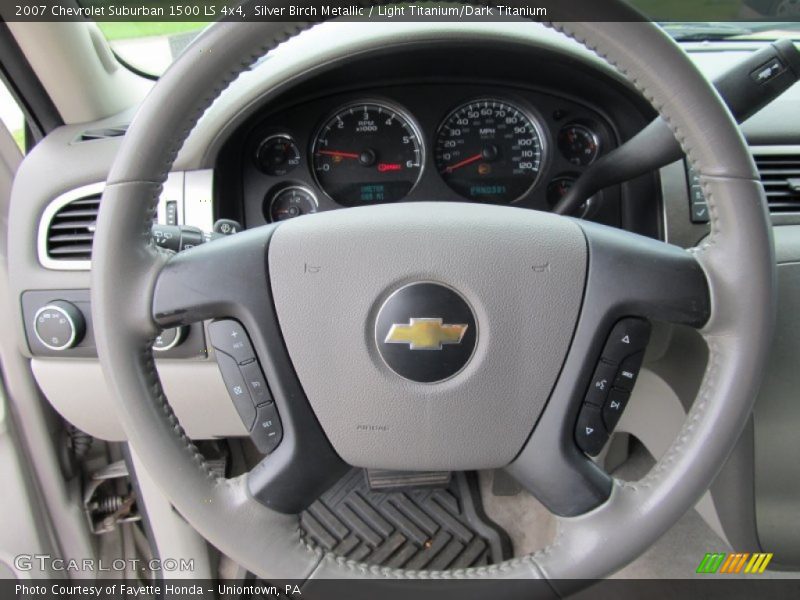  2007 Suburban 1500 LS 4x4 Steering Wheel