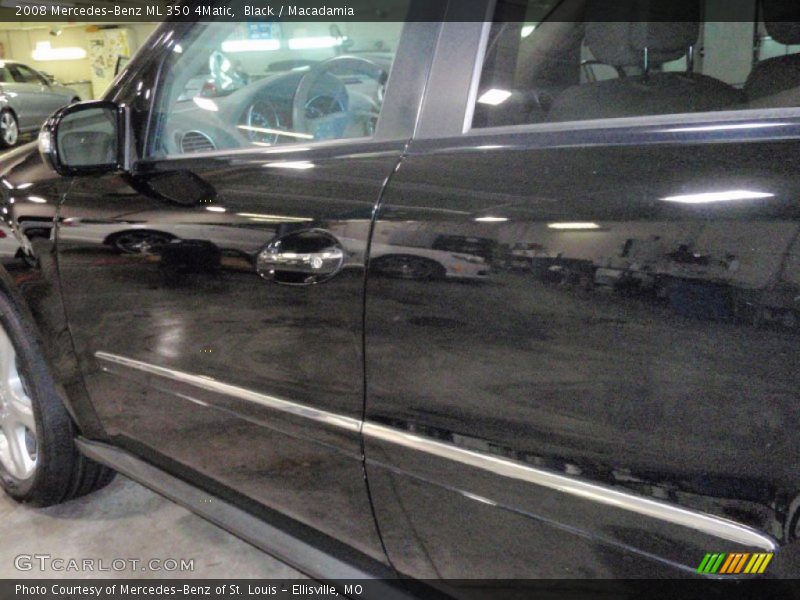 Black / Macadamia 2008 Mercedes-Benz ML 350 4Matic