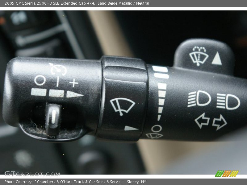 Sand Beige Metallic / Neutral 2005 GMC Sierra 2500HD SLE Extended Cab 4x4